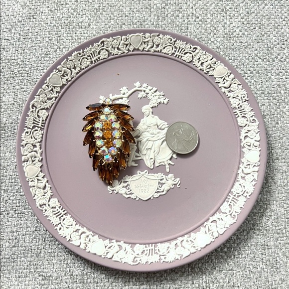 Vintage Rhinestone Brooch - Picture 2 of 4